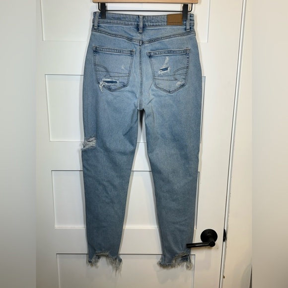 AE Mom Jeans Size US 2 Regular - Picture 2 of 8